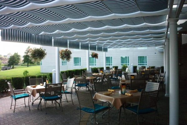 mái xếp nhà hàng